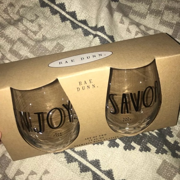 Rae Dunn Wine Glass Set - Picture 2 of 2